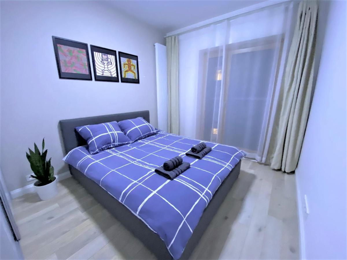 Exclusive 2Br! Apartment In Center +Netflix +Gym Varsó Kültér fotó