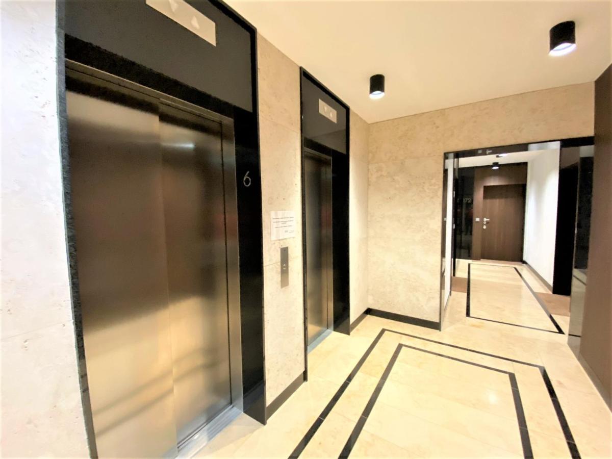 Exclusive 2Br! Apartment In Center +Netflix +Gym Varsó Kültér fotó