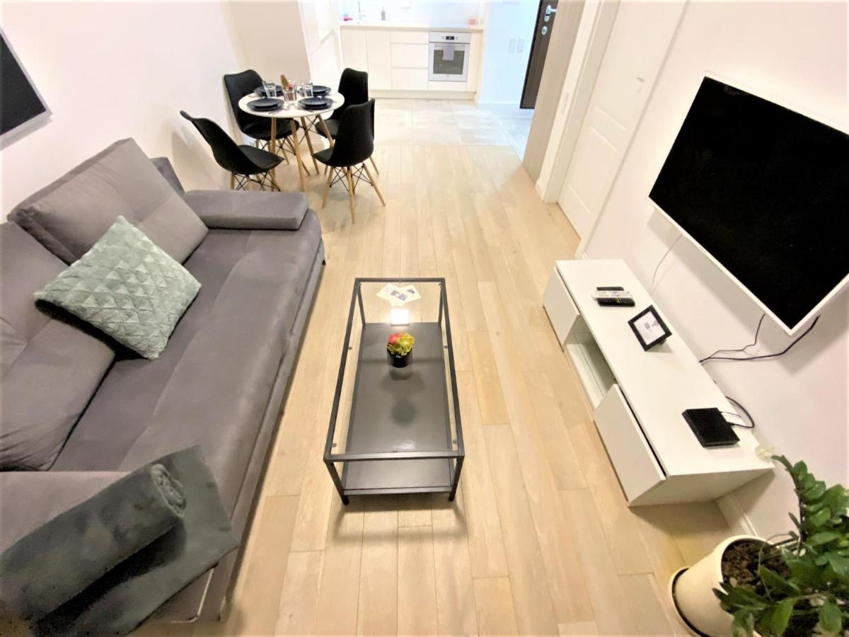 Exclusive 2Br! Apartment In Center +Netflix +Gym Varsó Kültér fotó